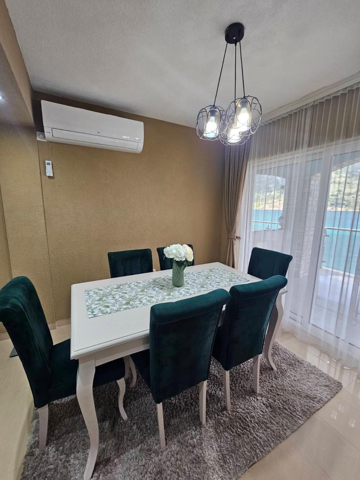 Apartament Sun Rays Kotor Zewnętrze zdjęcie